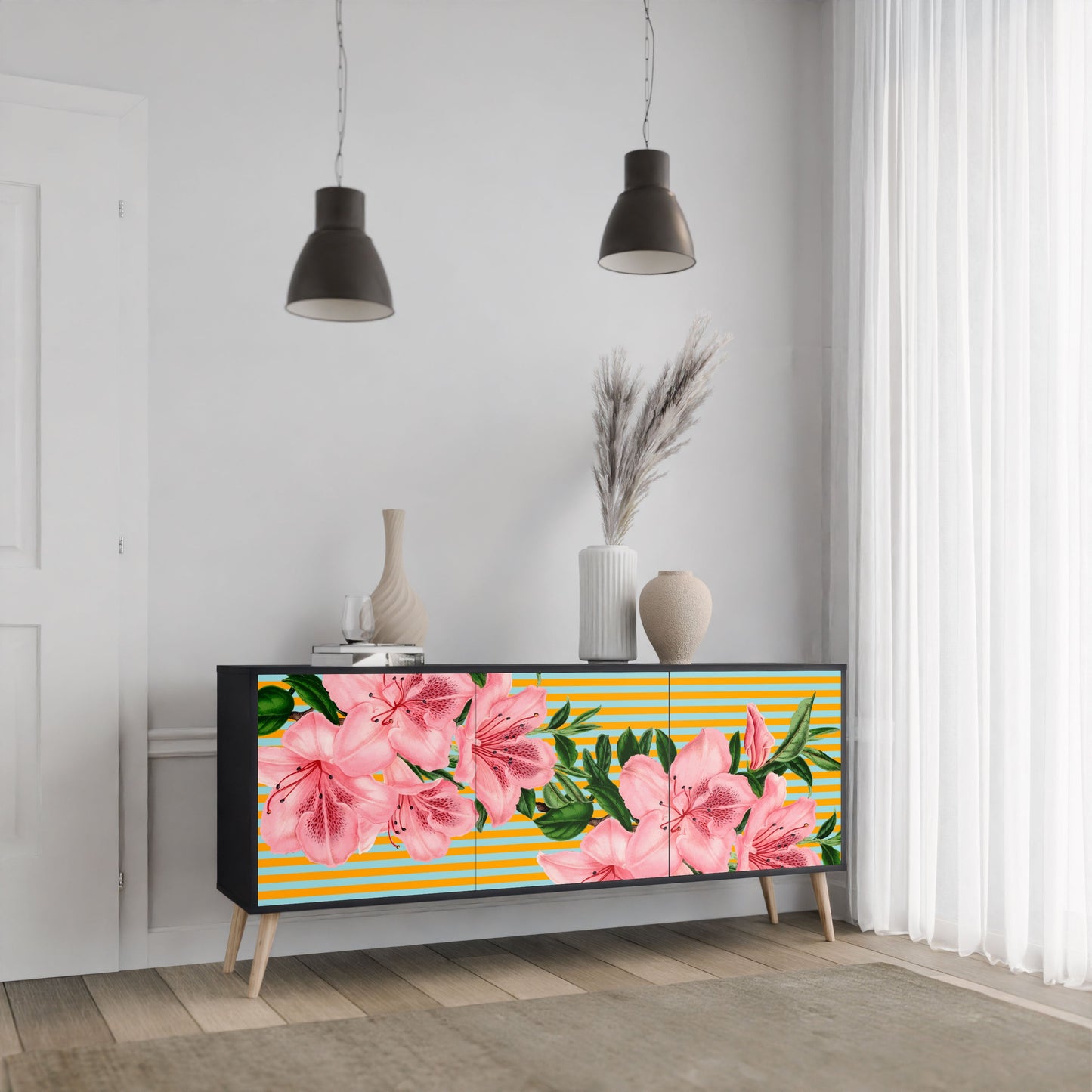Credenza FRAGILE BEAUTY a 3 ante in finitura nera