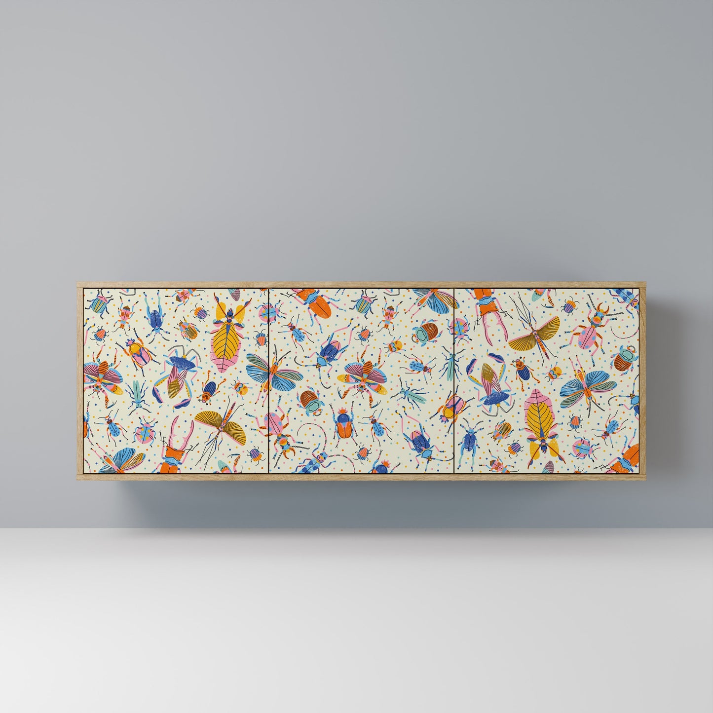 COLORFUL INSECTS 3-Door Sideboard in Oak Effect
