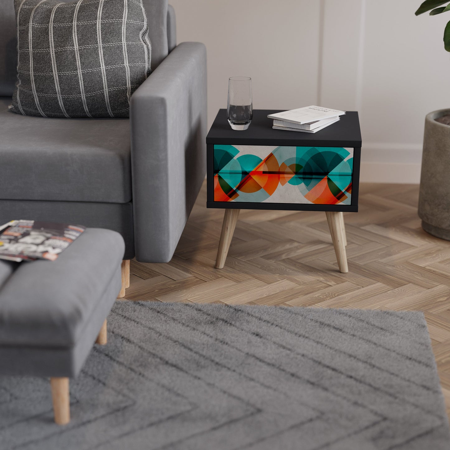 CIRCULAR RHAPSODY Nightstand in Black Finish