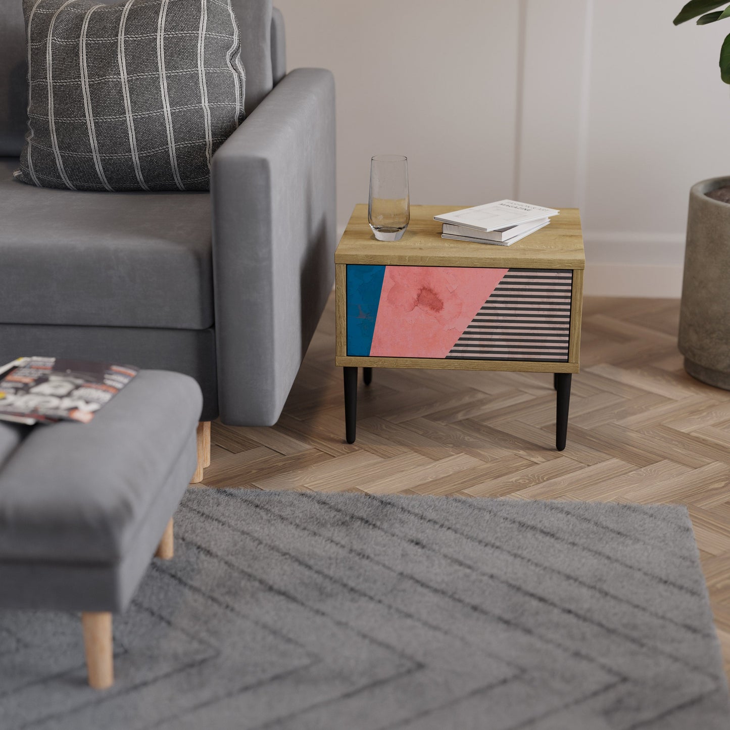 GLAMOROUS STRIPE Nightstand in Oak Effect