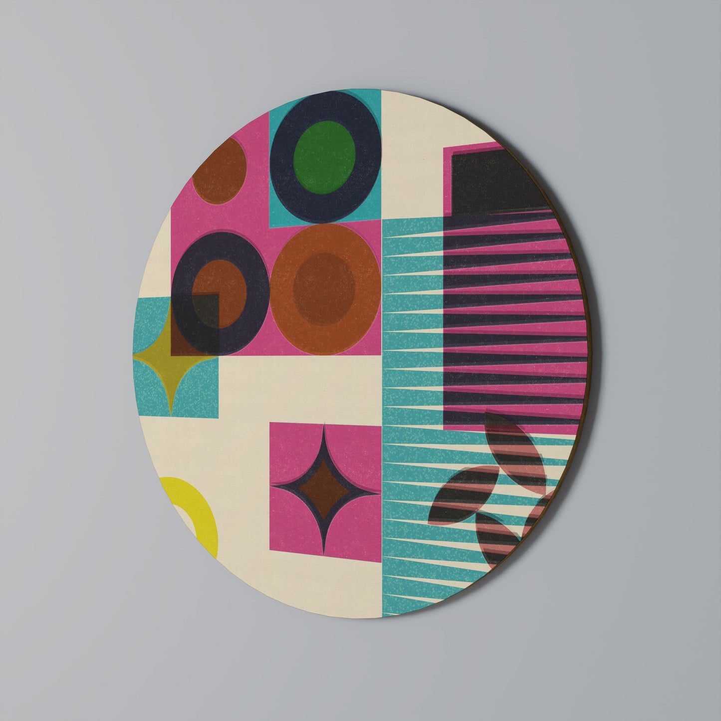 FORM VARIETY Round Wall Art