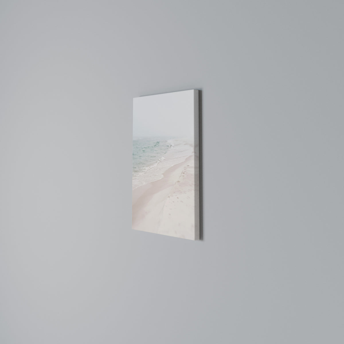 MISTY SHORELINE BLISS Stampa su tela verticale