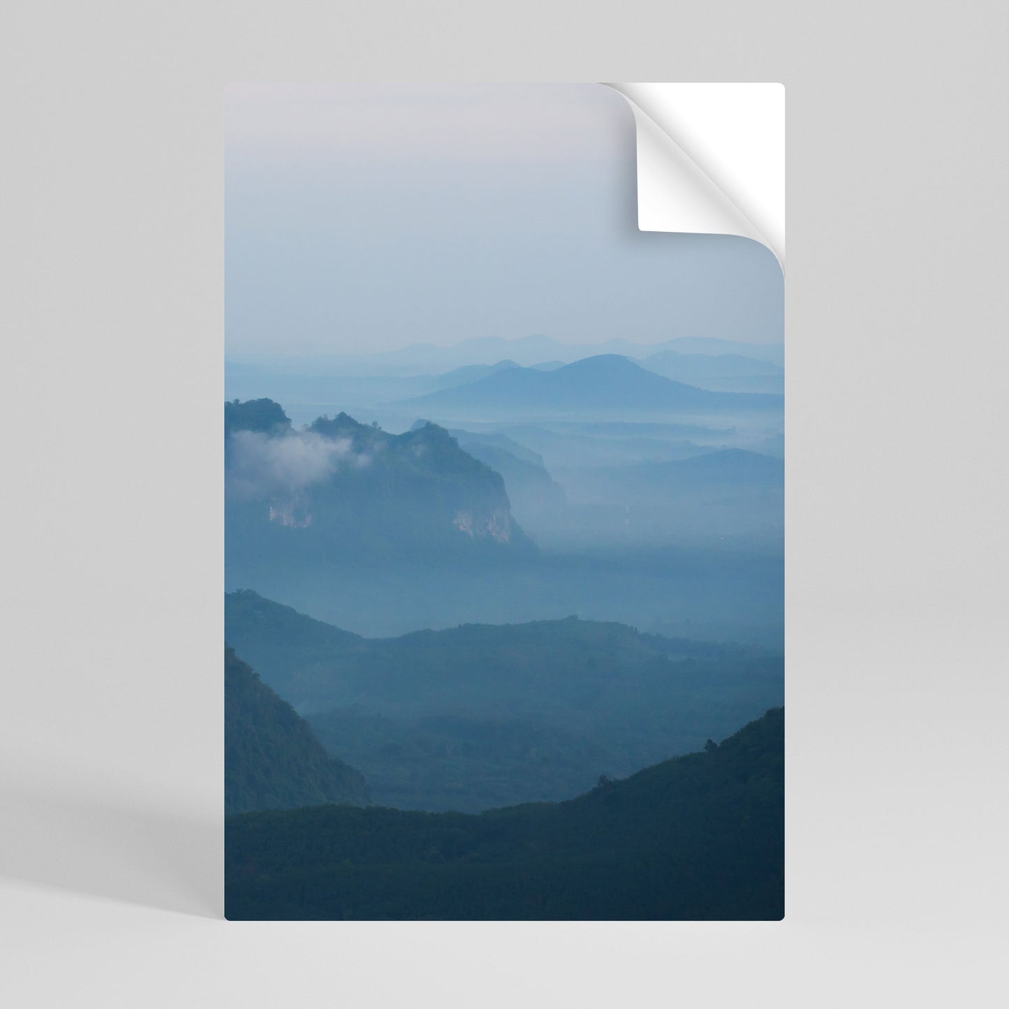 Poster verticale staccabile e attaccabile MISTY MOUNTAIN WHISPER