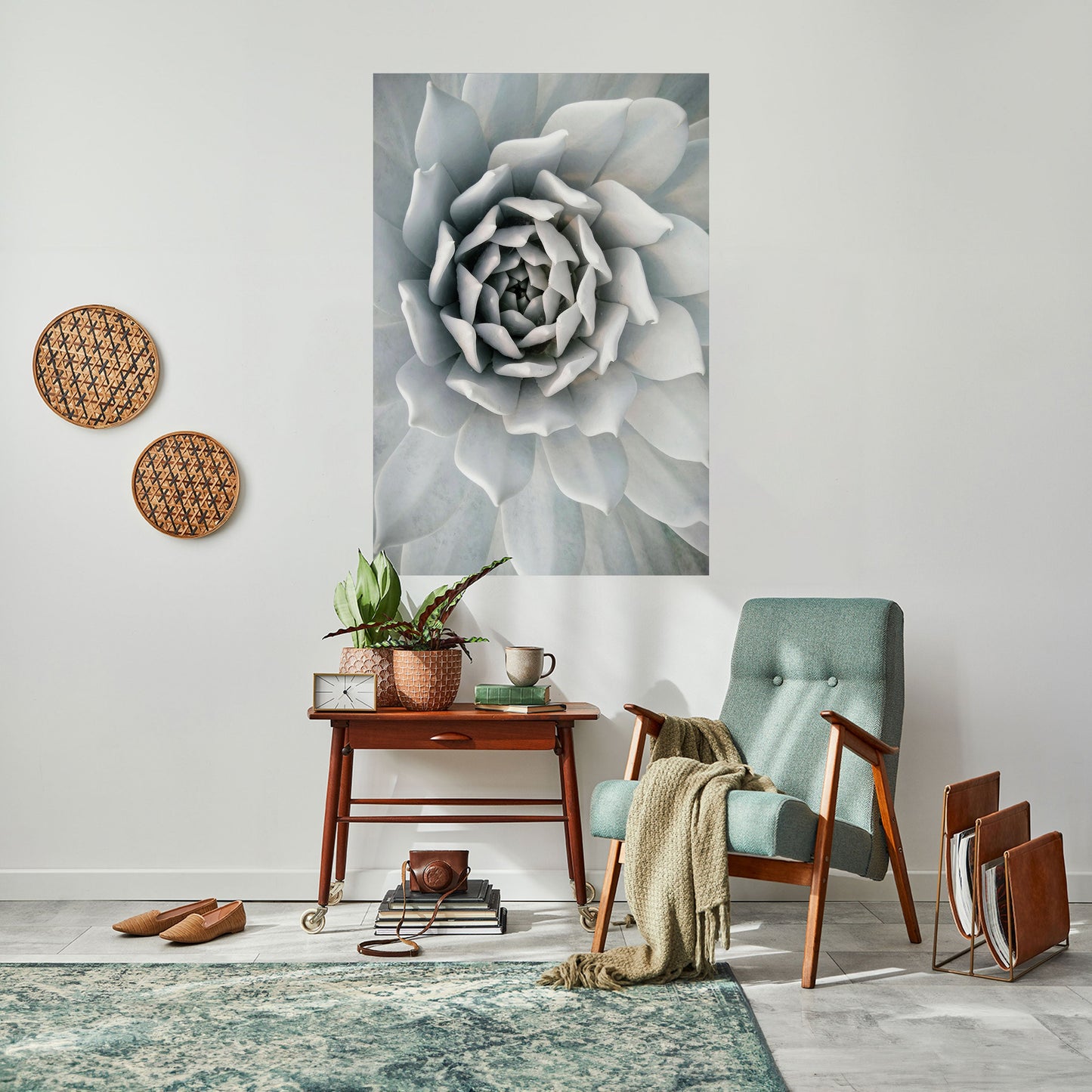 Poster verticale ELEGANTE PETAL SWIRL staccabile e attaccabile