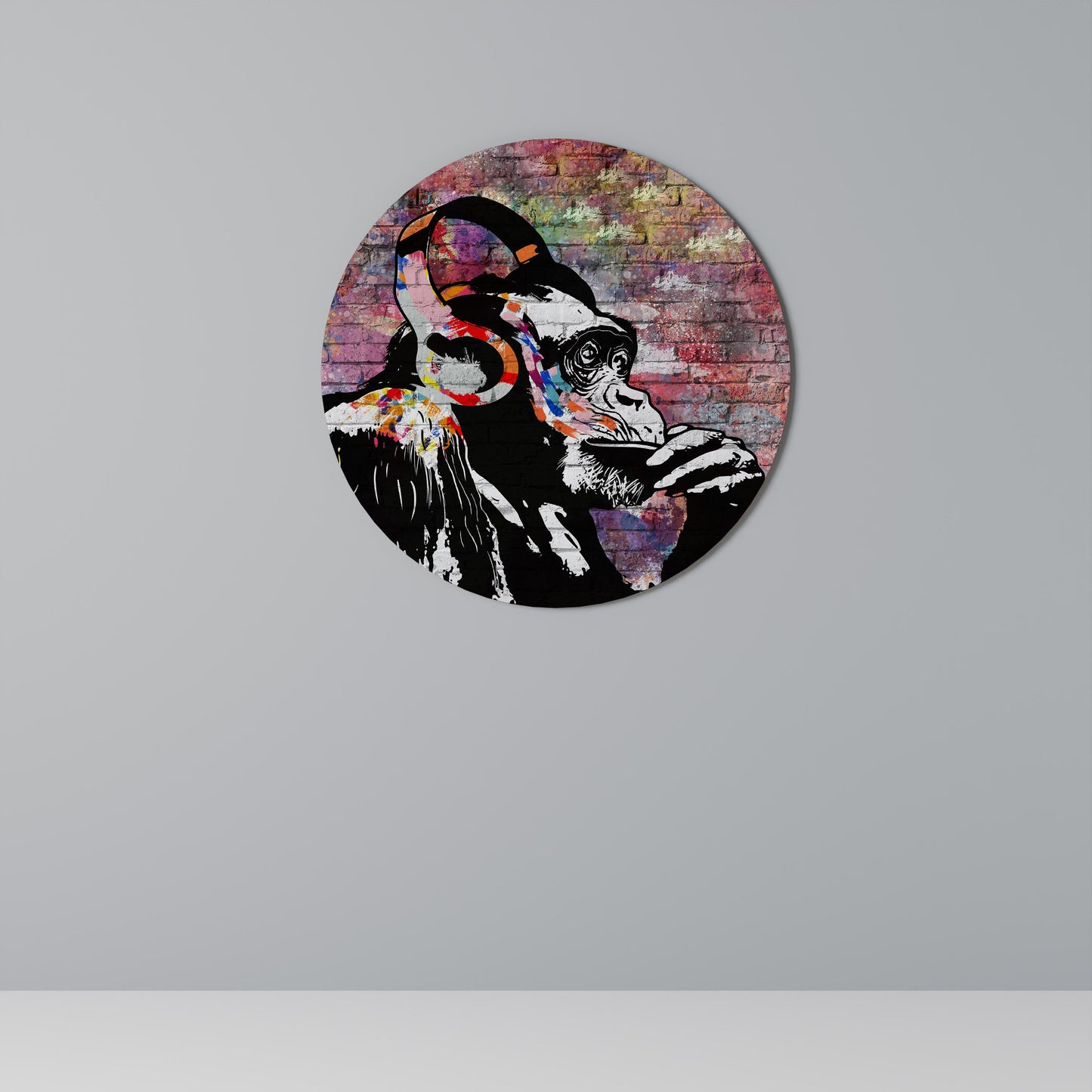 APISH LISTENER Round Wall Art
