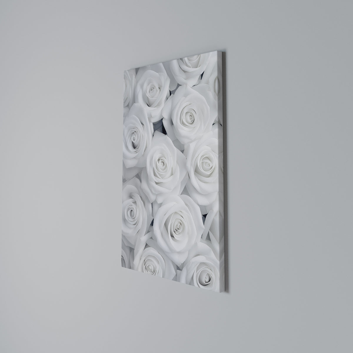 ELEGANCE IN WHITE Stampa su tela verticale