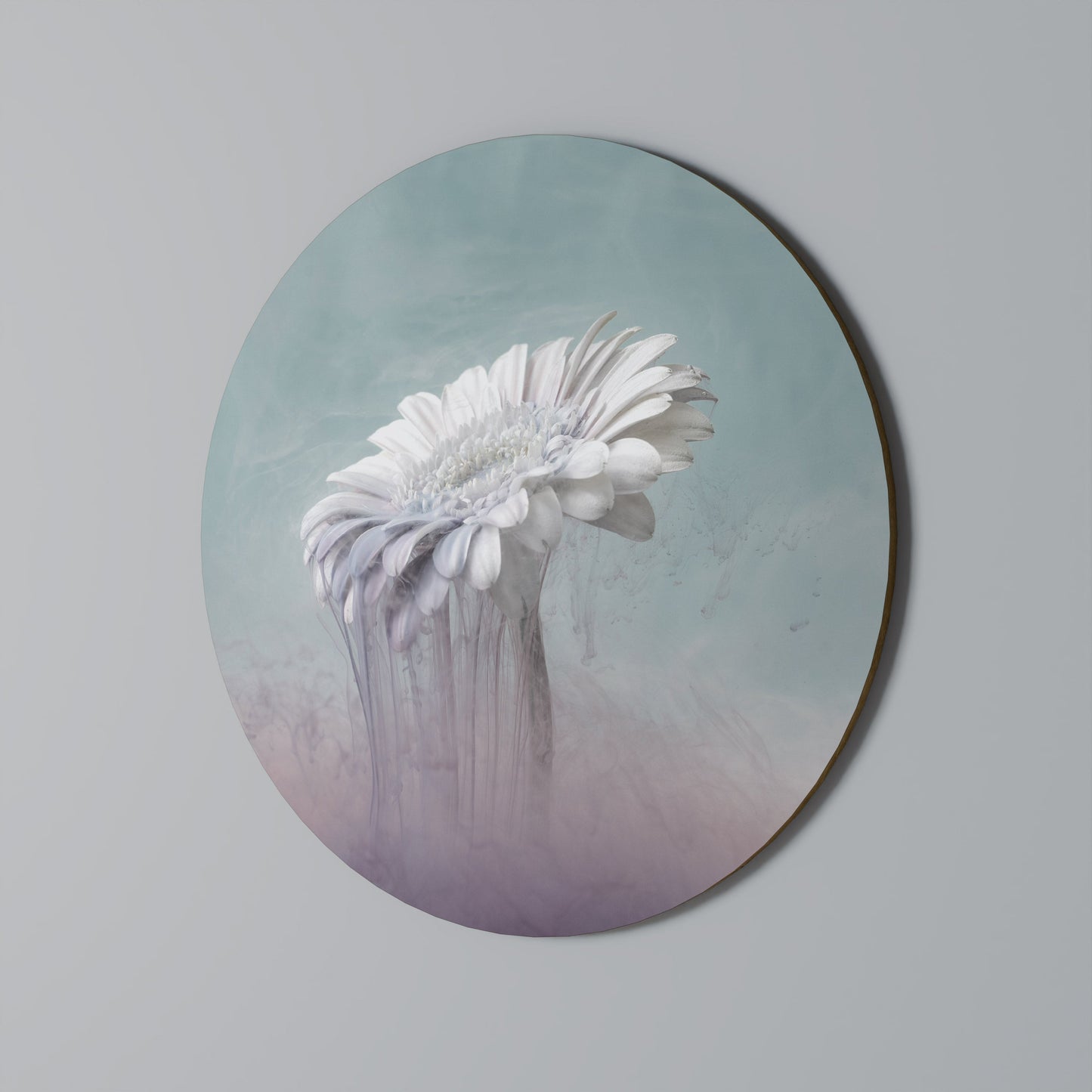 MELTING GERBERA Round Wall Art
