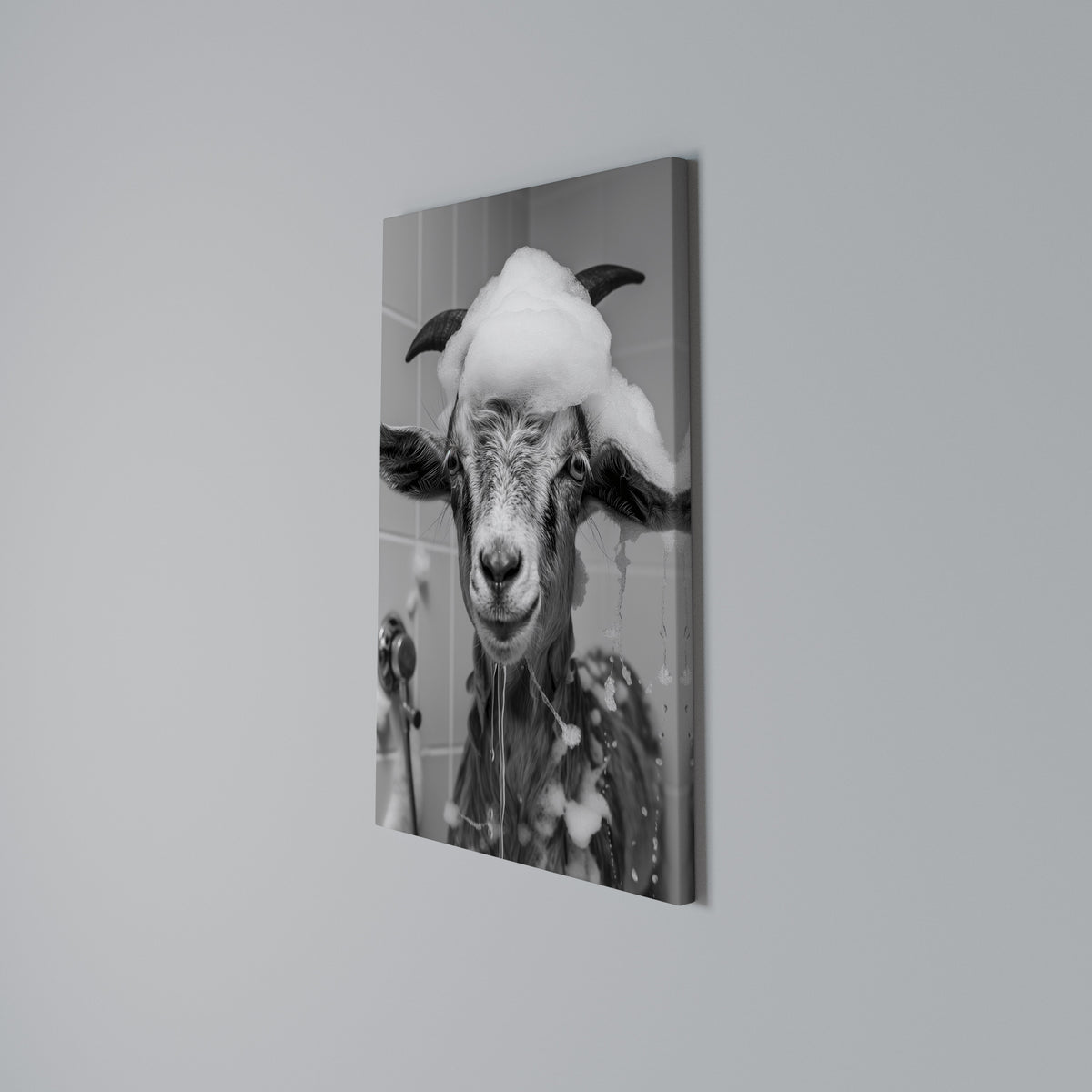 SOAPY GOAT GIGGLES Stampa su tela verticale