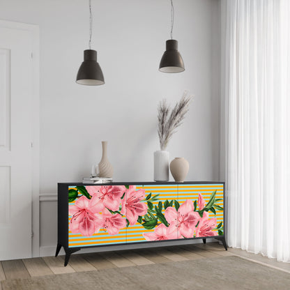 Credenza FRAGILE BEAUTY a 3 ante in finitura nera