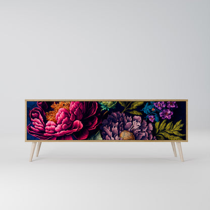 BLOOMING ELEGANCE 3-Door TV Stand in Oak Effect