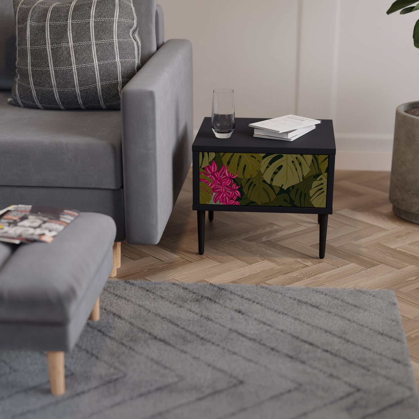 TROPICAL BEAUTY Nightstand in Black Finish