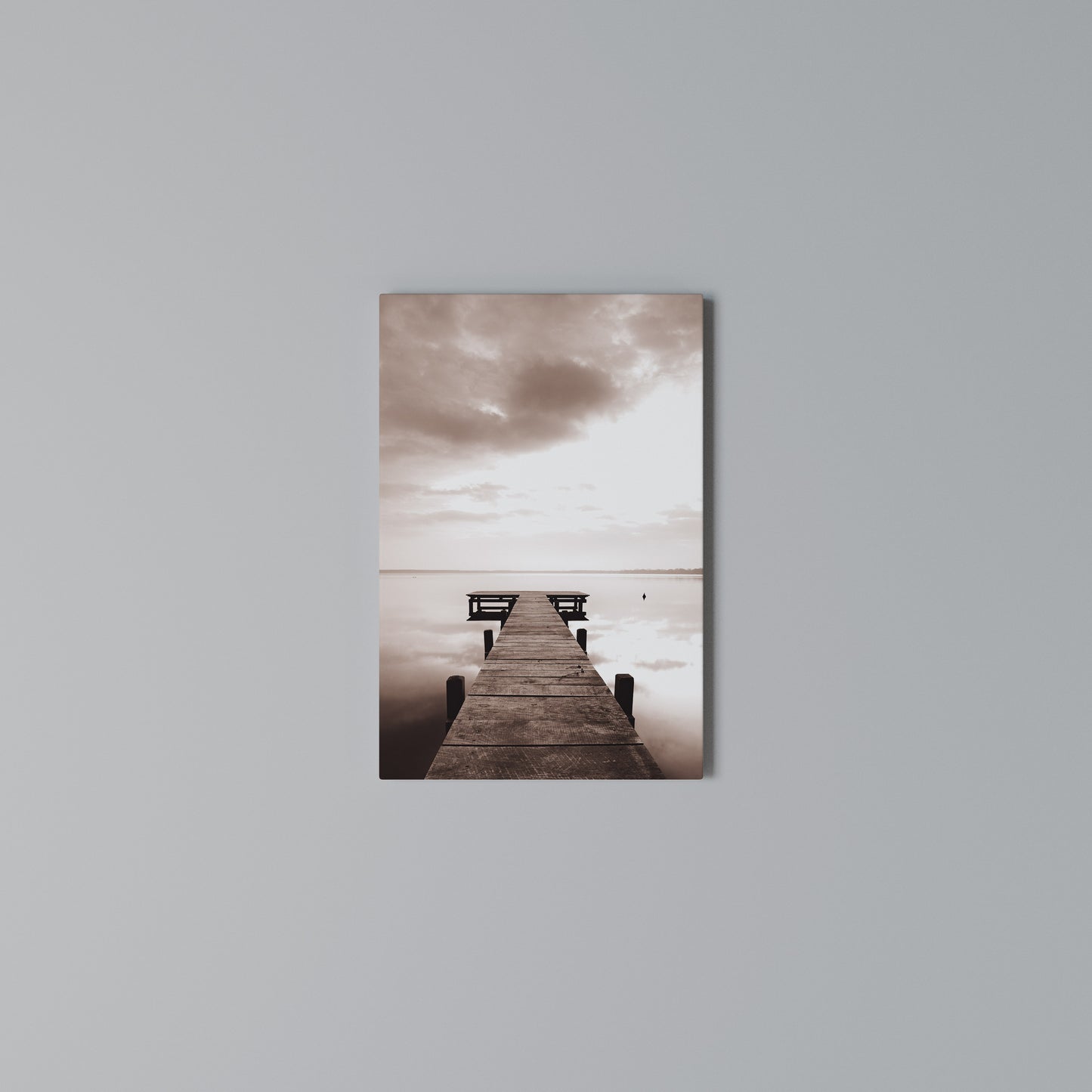 ECHOES OF STILLNESS Stampa su Tela Verticale