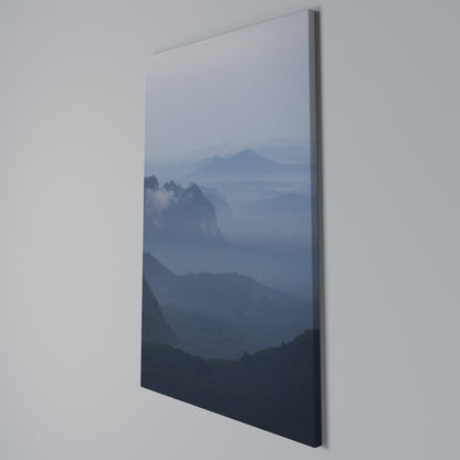 MISTY MOUNTAIN WHISPER Stampa su Tela Verticale