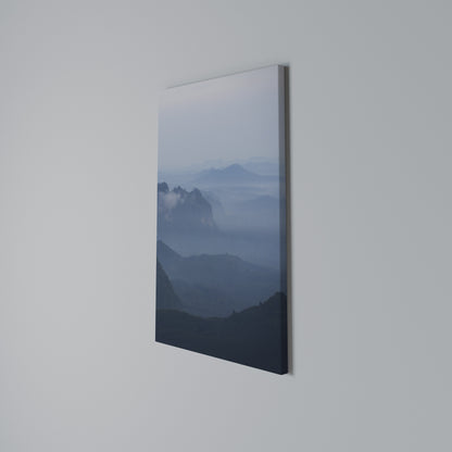 MISTY MOUNTAIN WHISPER Stampa su Tela Verticale