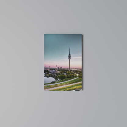 TOWERING DREAMSCAPE Stampa su Tela Verticale