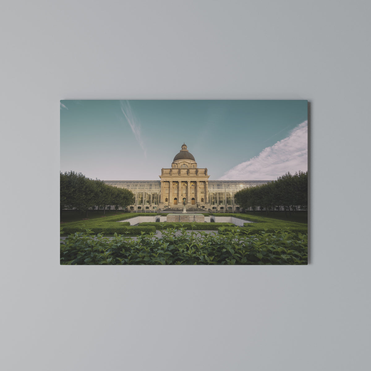 TRANQUIL PALACE VIEW Horizontal Canvas Print