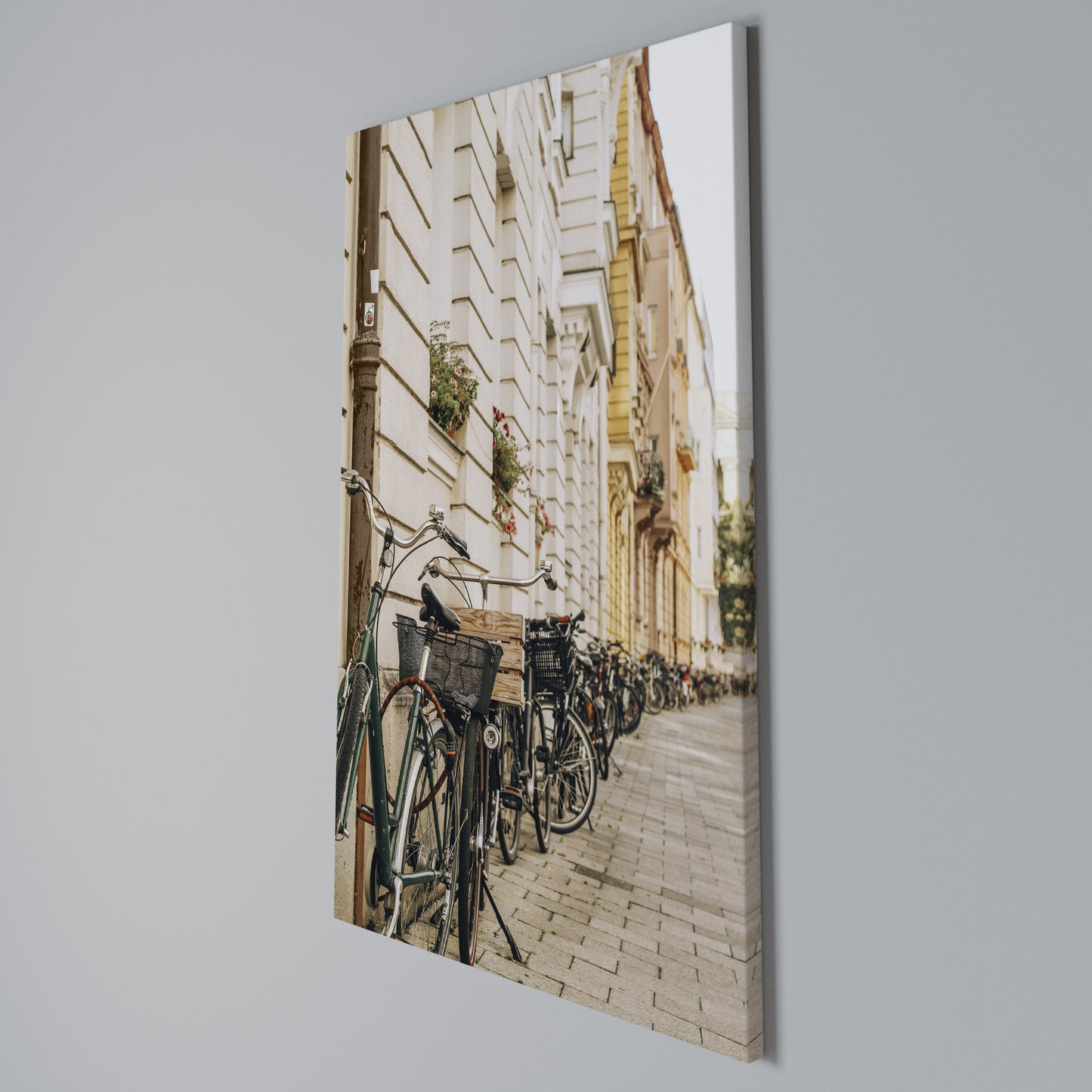 URBAN CYCLE HAVEN Stampa su Tela Verticale