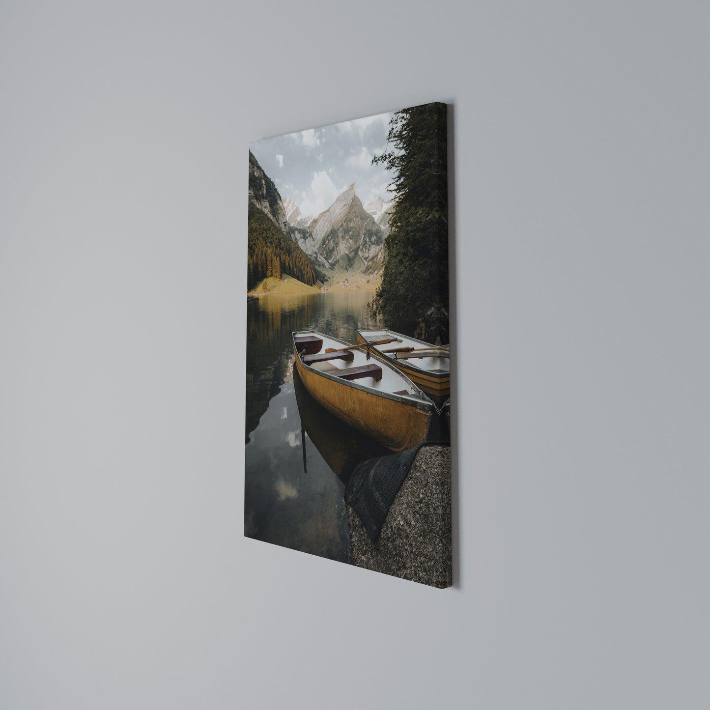TRANQUIL LAKE JOURNEY Stampa su Tela Verticale
