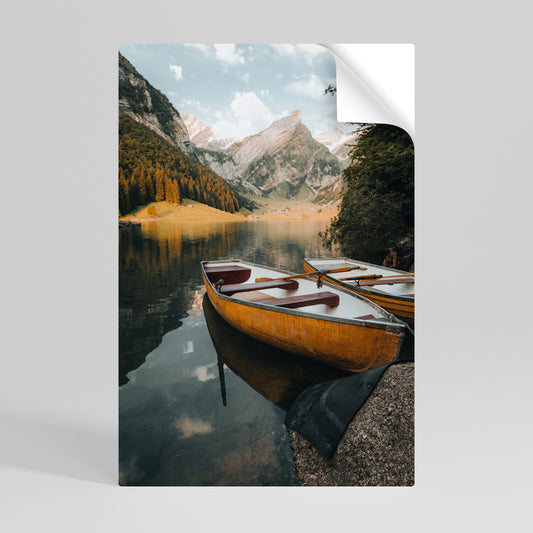 VIAGGIO TRANQUILLO SUL LAGO Poster verticale staccabile e attaccabile