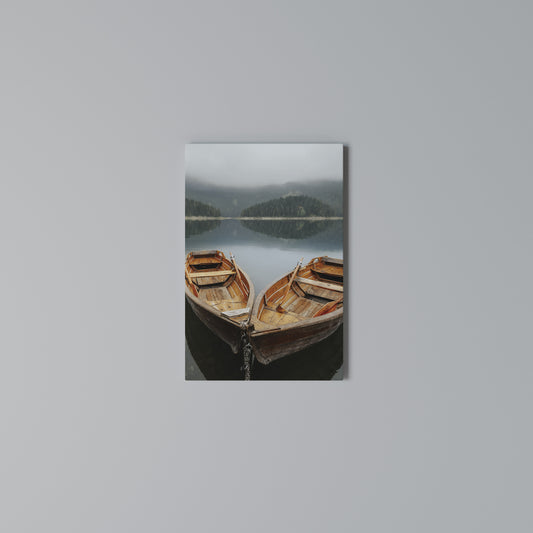 HARMONY OF BOATS Stampa su Tela Verticale
