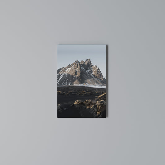 ECHOES OF TIMELESS HEIGHTS Stampa su Tela Verticale
