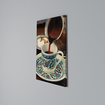TRADITION IN A CUP Stampa su Tela Verticale