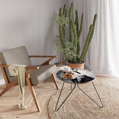 SWEEPING UNDER (BANKSY) Small Coffee Table