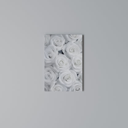 ELEGANCE IN WHITE Stampa su Tela Verticale